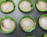 Foto del paso 4 de la receta: 🧁MUFFINS🧁CON 🍓🍓🍓🍓🍓🍓FRUTILLAS🍓 (sin huevos)