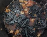Foto del paso 4 de la receta: Pasta "Tagliatelle al nero di seppia"