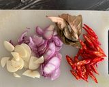 Foto langkah ke 1 dari resep Tumis Daun Singkong.