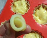 Foto del paso 5 de la receta: "Rosas de manzana" con obleas y natilla