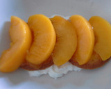 Foto del paso 2 de la receta: Montadito de melocotones