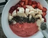 A picture of step 4 of Strawberry smoothie bowl.