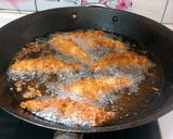 A picture of step 7 of Crispy Fried Chicken Tenders.