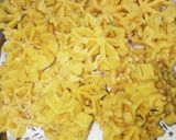 Foto langkah ke 7 dari resep Peyek Kacang Tanah dengan Cetakan.