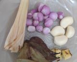 Foto langkah ke 2 dari resep Tulang ikan kuah pedas.