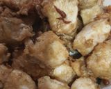 A picture of step 3 of Chicken schezwan.