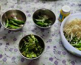A picture of step 4 of Sooji Rava mixed vegetables dhokla.