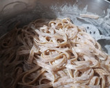 Foto del paso 2 de la receta: Pasta de chipotle a la crema de ajo