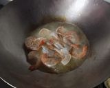 Foto langkah ke 1 dari resep Udang Goreng Mentega.