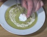 A picture of step 4 of Asparagus and Broad Bean soup.