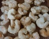 Foto langkah ke 2 dari resep Udang saus yakult.
