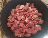 Foto del paso 1 de la receta: Arroz con solomillo y champiñones