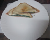 Foto del paso 5 de la receta: Sándwich de jamón serrano, queso de cabra, espinacas y huevo duro