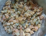 Foto del paso 1 de la receta: Budín de zanahorias c/ pasas y de nueces y fruta abrillantada!