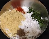 अळकुडीची फराळी कचोरी (alkudichi farali kachori recipe in marathi) रेसिपी स्टेप 4 फोटो 