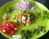 A picture of step 1 of Mix Veg Upma.