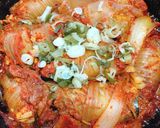 Hình bước làm 4 của món Cá kho kimchi kiểu Hàn