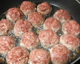 Foto del paso 3 de la receta: Bolitas de carne picada!