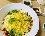 A picture of step 4 of Bhel puri.