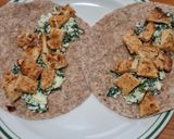 Foto del paso 8 de la receta: Burritos de requesón con espinacas y pechuga