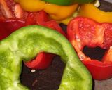 Foto del paso 1 de la receta: Morrones Rellenos!!🫑🫑