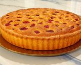 A picture of step 10 of Almond and raspberry frangipane tart.