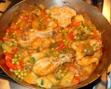 Foto del paso 2 de la receta: TRUTROS DE POLLO AFRITADA (Filipino)