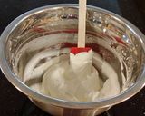 A picture of step 5 of Cinnamon Spice Crunch Layer Cake.