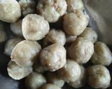Foto langkah ke 5 dari resep Cilok bumbu kacang.