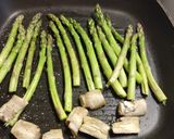 Foto del paso 4 de la receta: Espárragos con champiñones