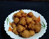 A picture of step 5 of Urad Dal Vada.