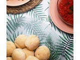 Pan de queso brasileño con salsa de tomate 🍅