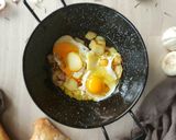 Foto del paso 4 de la receta Huevos con patatas a lo pobre