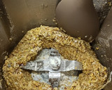 Foto del paso 4 de la receta: Turrón de pistachos y coco 🍫 (Mambo Cecotec)