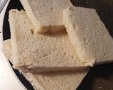 A picture of step 1 of Aloo masala toast.