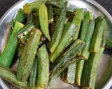 A picture of step 8 of Bhindi curry.