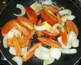 Foto del paso 1 de la receta: Salsa taquera (la famosa de color naranja, es dulce y picosa)