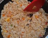 Foto langkah ke 4 dari resep Nasi Goreng Seafood.
