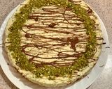 Foto langkah ke 8 dari resep White Chocolate and Pistachio Cheesecake.