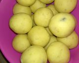 Foto langkah ke 4 dari resep Bola ubi isi kurma.