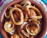Foto del paso 4 de la receta: Cazuela de calamares con almejas y gambas