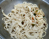 ஹார்ட் ஹக்கா நூடுல்ஸ் (Heart hakka noodles recipe in tamil) ரெசிபி ஸ்டேப் 4 புகைப்படம்