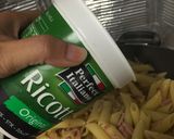 Foto langkah ke 5 dari resep Penne with Ricotta cheese.