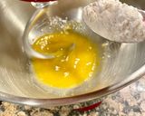 Foto del paso 2 de la receta: Hojuelas fritas con crema pastelera