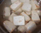 A picture of step 1 of Kadhai Paneer.