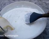 Foto langkah ke 3 dari resep Kue Roti Khas Pariaman | Kue Bangkit Santan | Kue Aci |Kue Jadul.