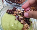 Foto langkah ke 3 dari resep Smoothies Alpukat / Avocado Smoothies Granola.