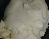 A picture of step 4 of Chocolate Land Cake.