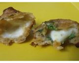 A picture of step 4 of Chessy laddu.