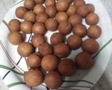 A picture of step 2 of Gulab janum.